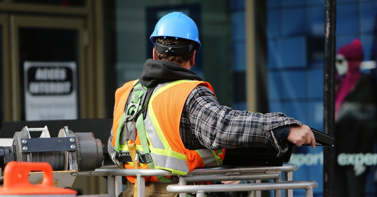 construction worker 569126 1280 1200x628 1